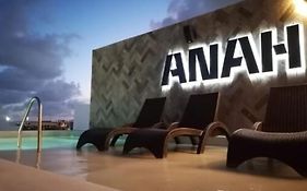 Anah La Quinta